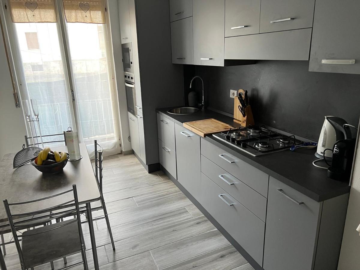 Casa Di Afi, Perfect For 4 - Kitchen - Parking - Netflix Lägenhet Arona Exteriör bild