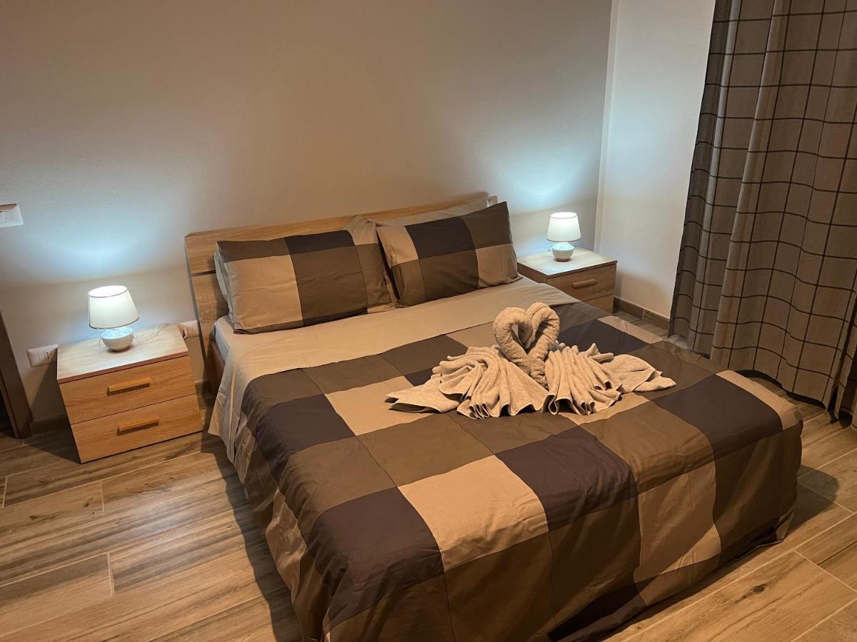Casa Di Afi, Perfect For 4 - Kitchen - Parking - Netflix Lägenhet Arona Exteriör bild