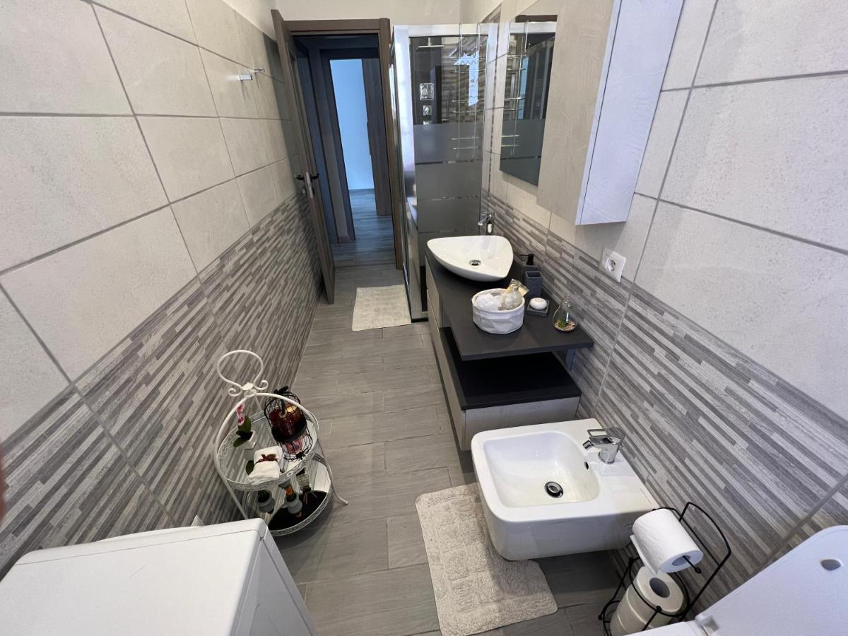 Casa Di Afi, Perfect For 4 - Kitchen - Parking - Netflix Lägenhet Arona Exteriör bild